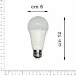 Misure dettagliate della lampadina LED 12W con attacco E27, altezza 12cm e diametro 6 cm.